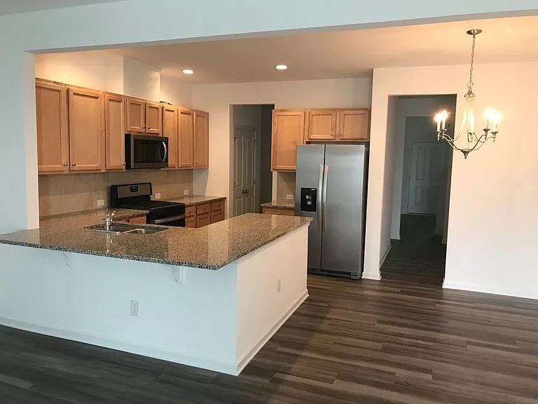 1007 Beyer Pl — Photo 18