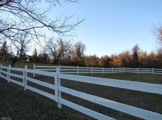 344 Riegelsville Rd, Milford, NJ 08848