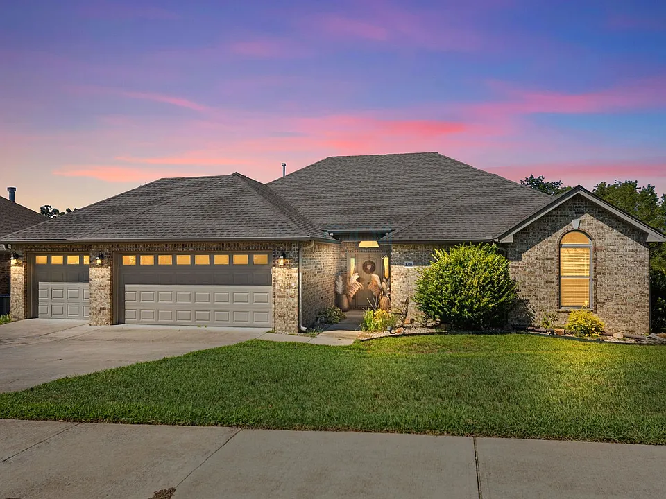 8700 Johnson Dr