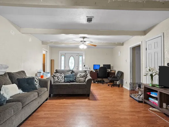 7826 Rilla Ave, Dallas, TX 75217