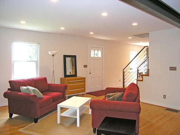 Expansive Open First Floor Plan (16’ x 24’7”)