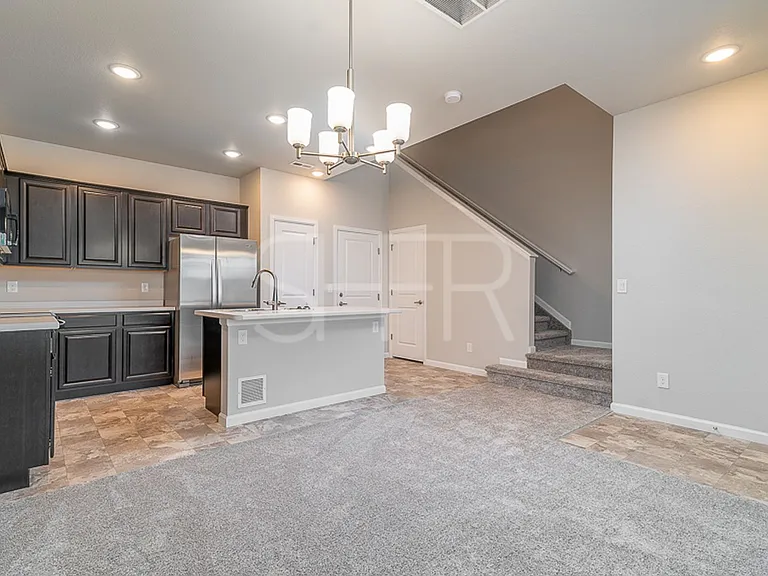 5361 Mountain Vista Hts — Photo 3