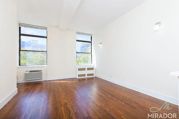 Rented by Mirador Real Estate | media 1