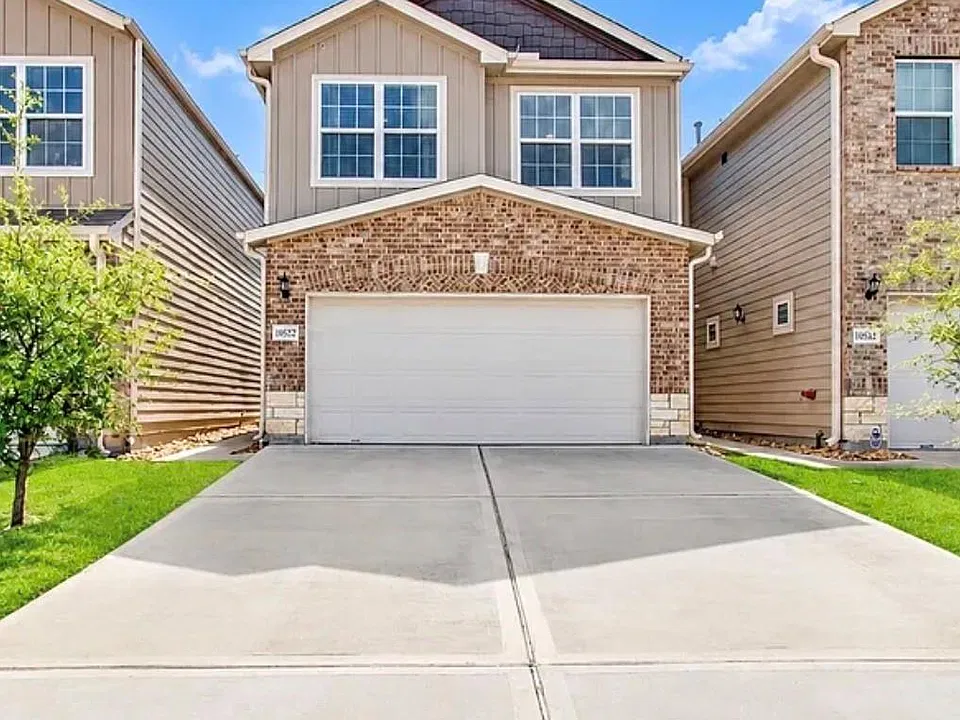 15022 Eagle Feather Ct