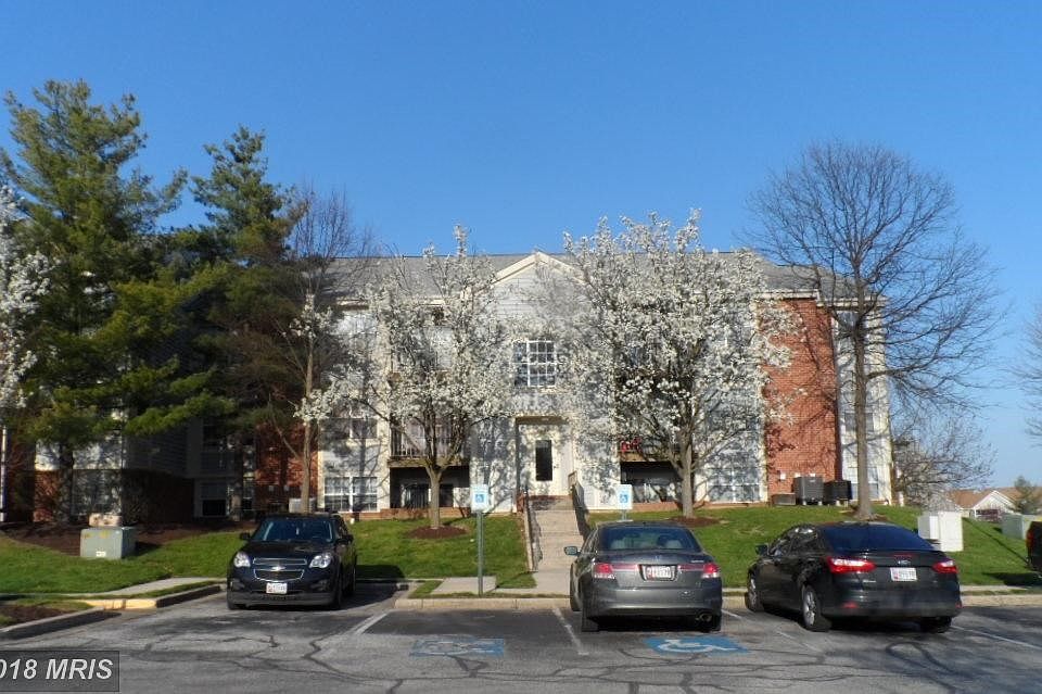 Exterior (Front)