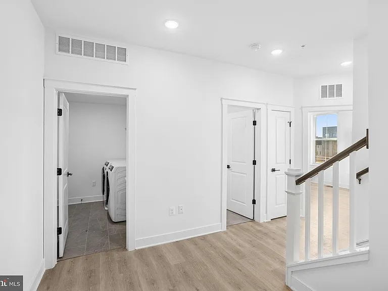 118B Locke St #B — Photo 14