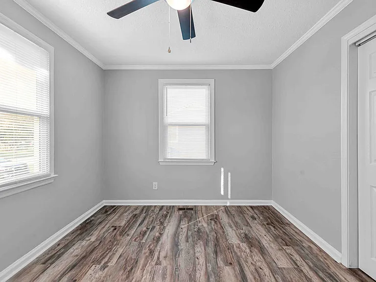 322 Starling St #1 — Photo 14