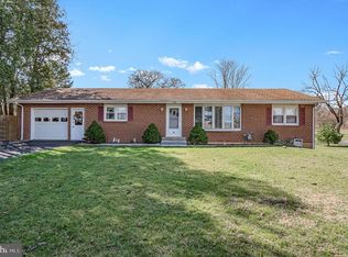 1035 W Trindle Rd, Mechanicsburg, PA 17055