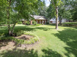 2088 Wood Creek Dr, Germantown, TN 38138
