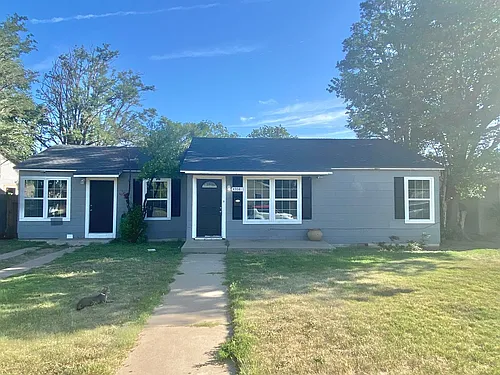 4304 32nd St Photo 1