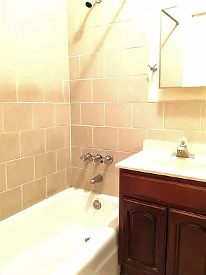 Rented by Lang Realty LLC | media 33