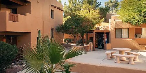 Adobe Highlands Apartments — Photo 8