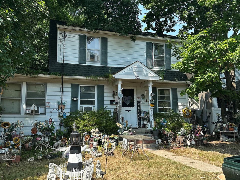 1st image of 2 Willett Avenue