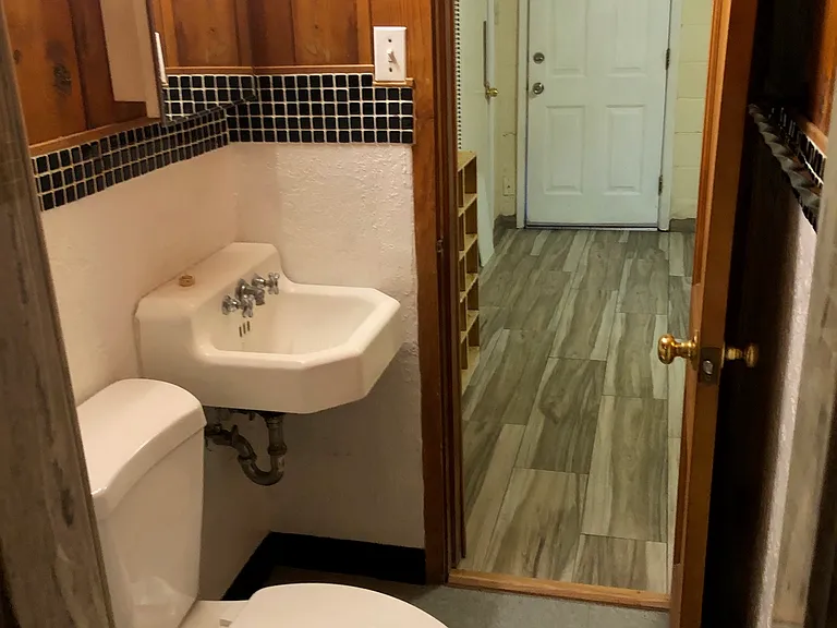 112 La Veta Dr NE #C — Photo 12
