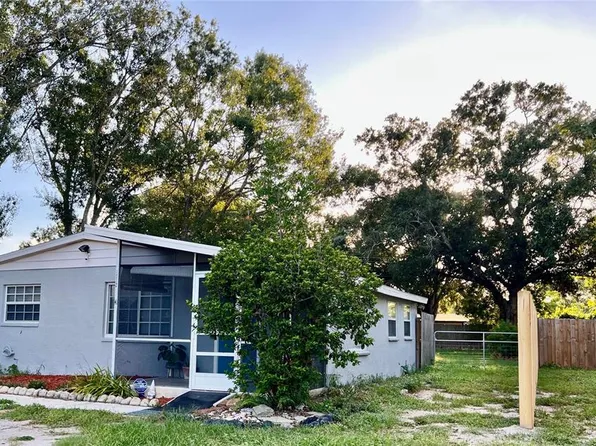 4012 Longhorn Dr, Sarasota, FL 34233