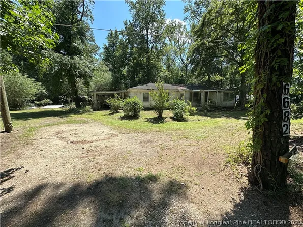 6682 Goldsboro Rd, Wade, NC 28395