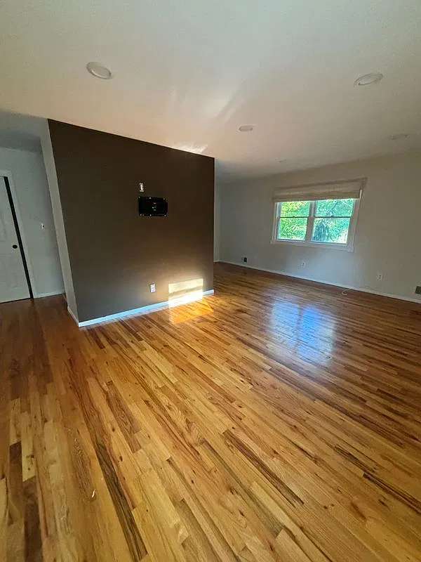 1 bed, 1.0 bath, 1454 sqft, $2,000 — Photo 3