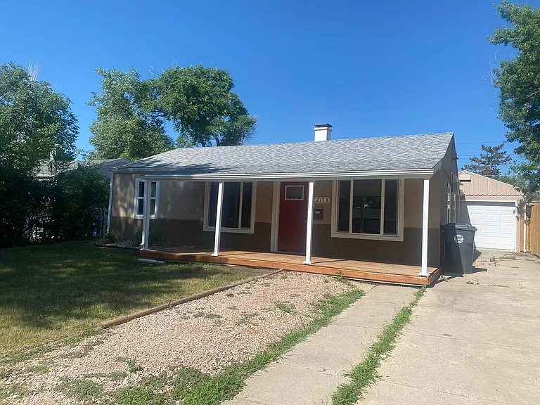 2113 Ivy Ave — Photo 2
