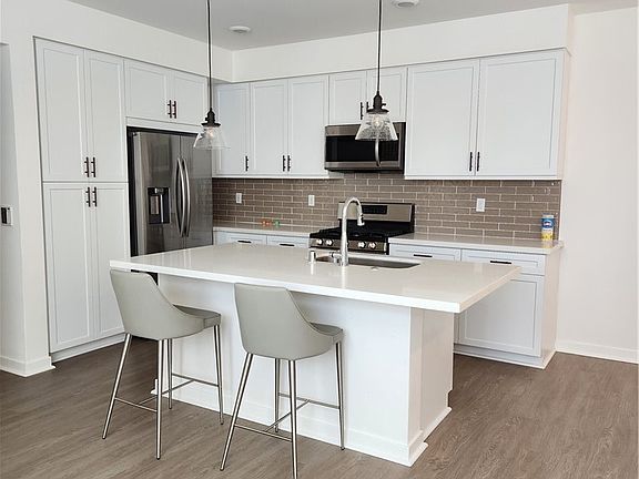 3rd image of 9618 Nova Pl