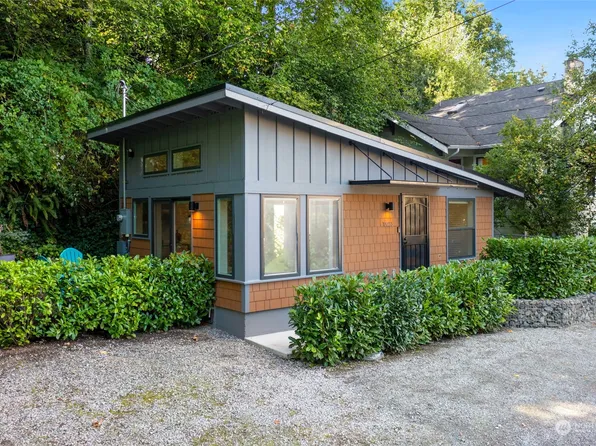 10023 68th Avenue S, Seattle, WA 98178