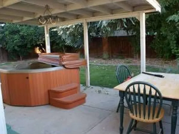 3904 Creedmoor Ave, Modesto, CA 95357