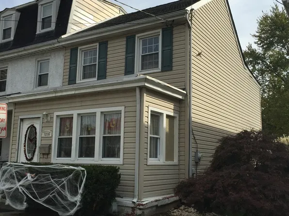 1216 Radcliffe St, Bristol, PA 19007