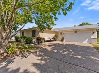 7291 Conestoga Ct, Chanhassen, MN 55317