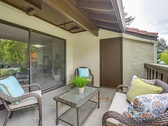 3rd image of 1001 E Evelyn Ave #150
