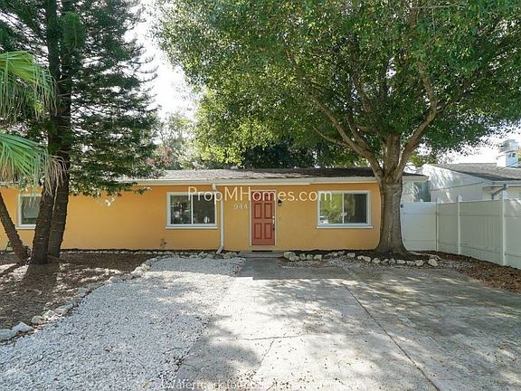 2nd image of 944 42nd St