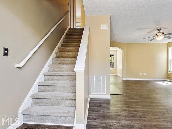 2nd image of 1604 Eagle Dr