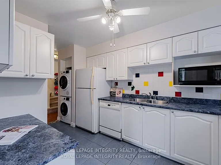 400 Fenerty Ct #5 — Photo 12