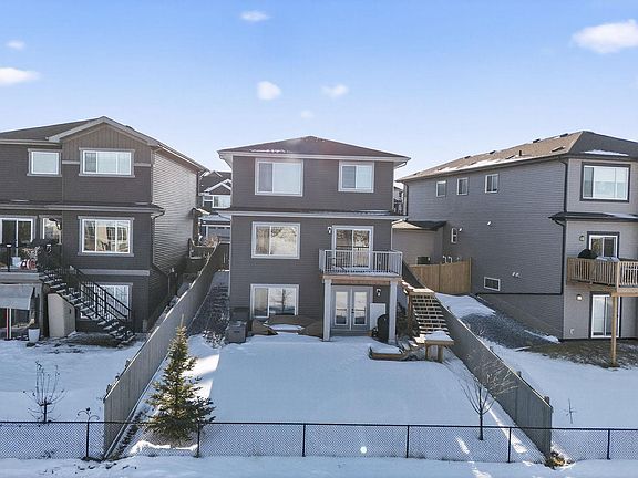 3rd image of 9514 Pear Close SW