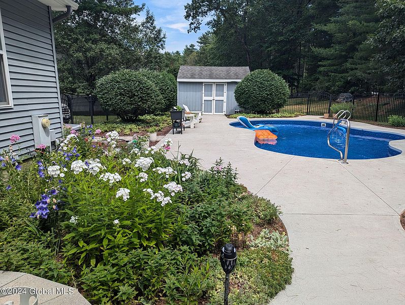 4th image of 342 Jatski Drive