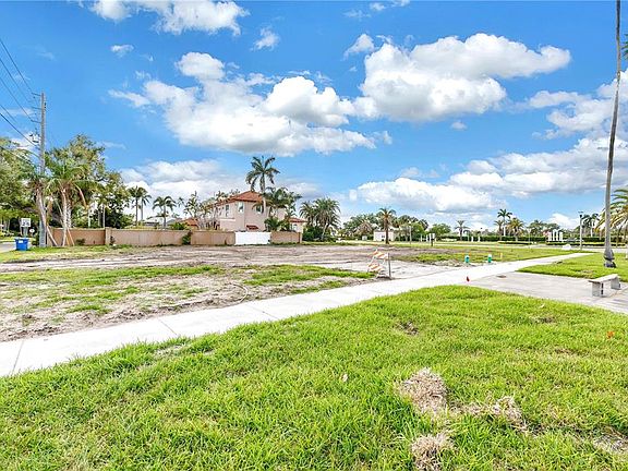 5th image of 515 SNELL ISLE BOULEVARD NE LOT 231