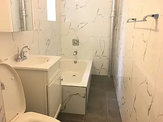 Rented by Lang Realty LLC