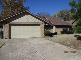 1517 Old Farm Rd, Norman, OK 73072