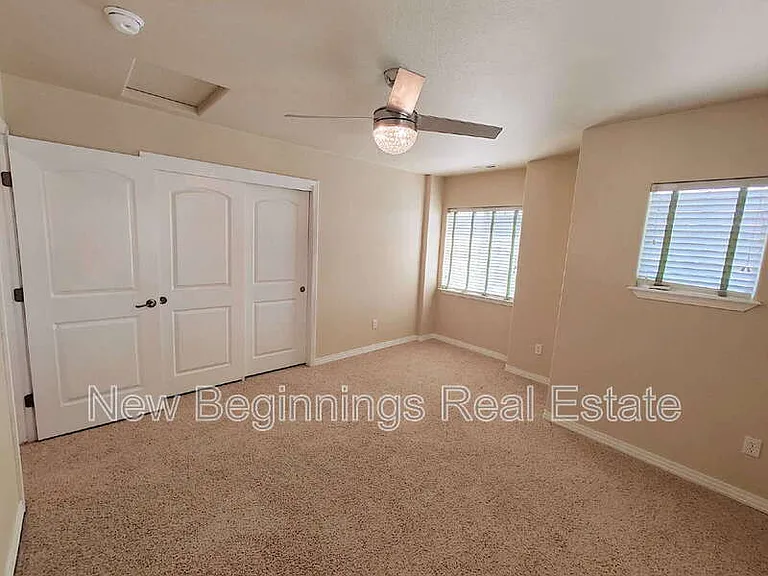 8742 Stony Creek Dr — Photo 24