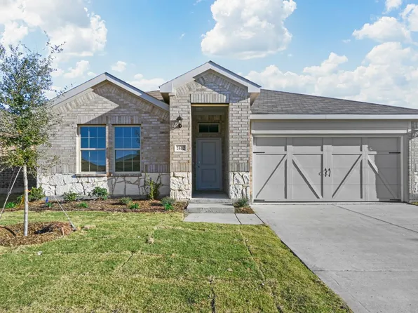 397 Thoroughbred St, Waxahachie, TX 75165