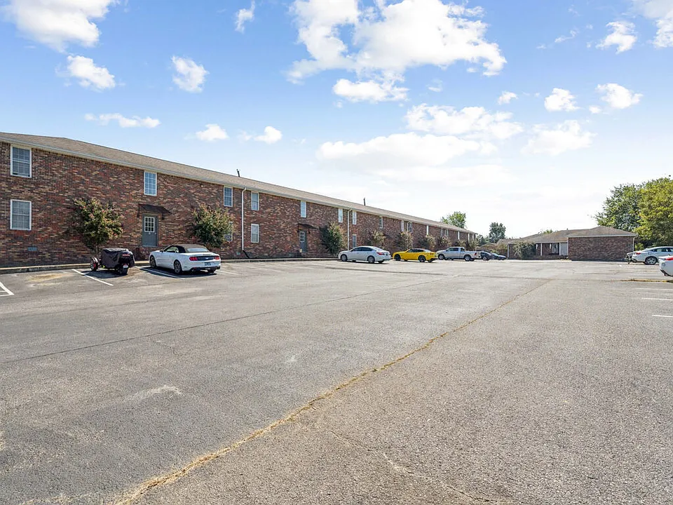 Willow Tree Apartments