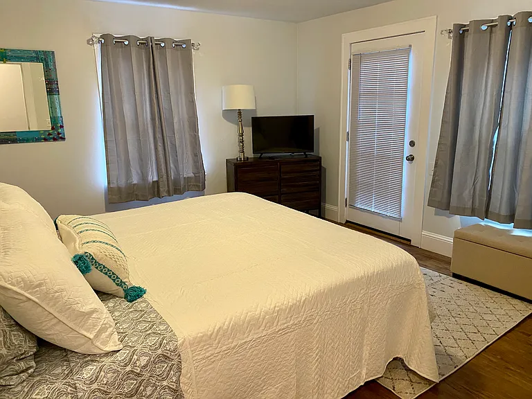 401 E Duffy St #1 — Photo 12