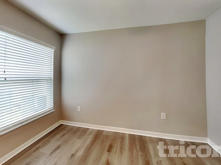 6046 Eagle Pointe Dr — Photo 15