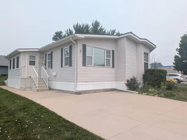 25 Thames Rd #1, Saint Marys, ON N4X 1G1
