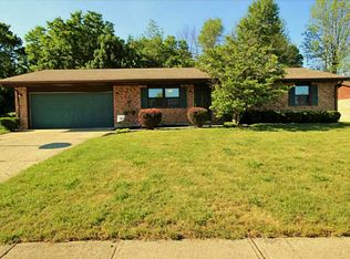 121 Sherry Ln, Lewisburg, OH 45338