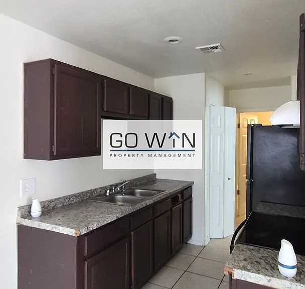 3006 E Granada Rd — Photo 1