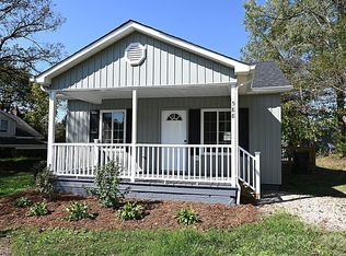 588 Evergreen St, Hudson, NC 28638