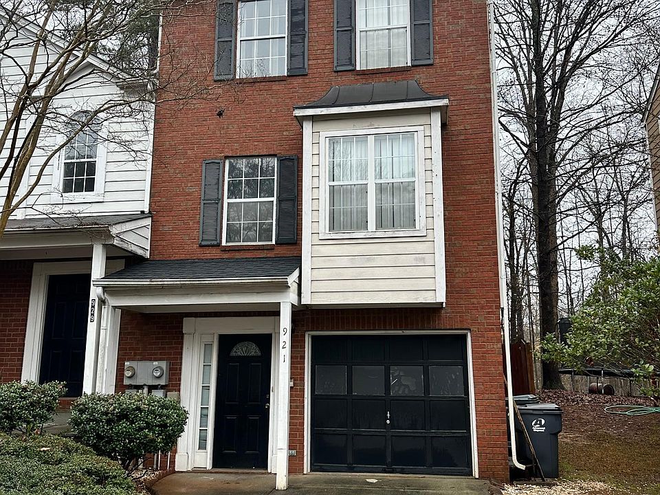 1st image of 921 Vintage Pointe Dr