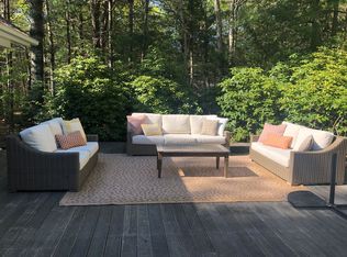 17 Timber Ln, East Hampton, NY 11937