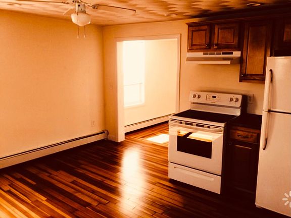 3rd image of 22 Waterman Ave #2