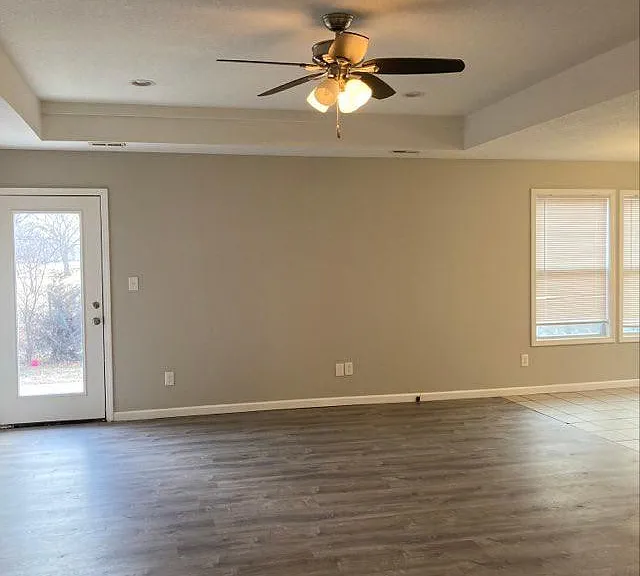 7112 SW Greenview Dr — Photo 2