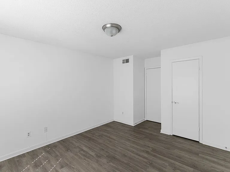 Cedar South — Photo 21